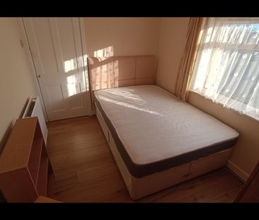 Room in a Shared House, Downton Road, BS4 - Photo 3