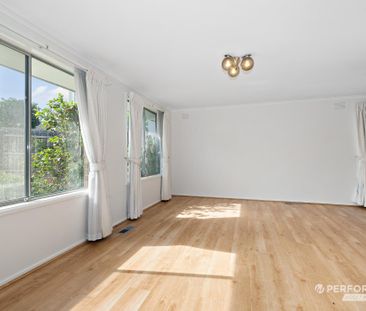 6 Cynisca Court, Wheelers Hill VIC 3150 - House For Rent | Domain - Photo 2