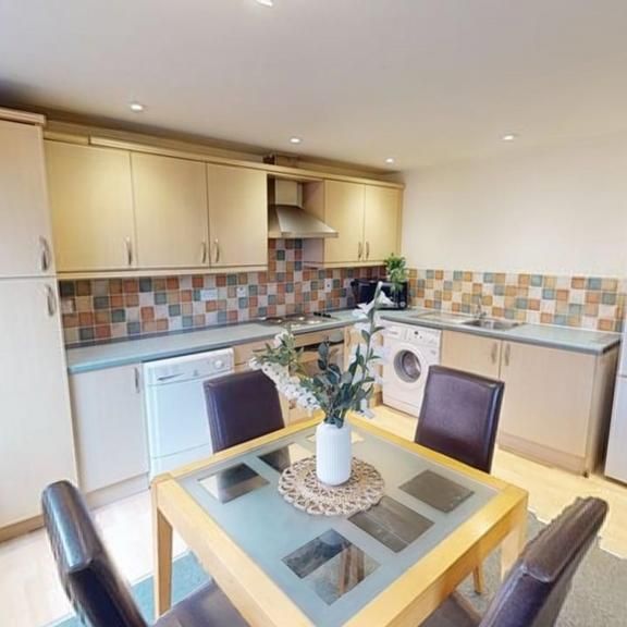 2 bedroom apartment to rent - Photo 1