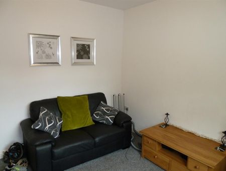 Professional House Share -Hunter House Road, Sheffield, S11 8TW - Photo 4