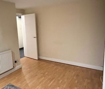 1 Bed Flat, The Warehouse, S2 - Photo 3
