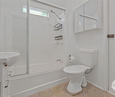 2/30A Russell Street, Oatley NSW 2223 - Apartment For Rent | Domain - Photo 2