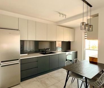 Apartament 3 camere, Dambu Rotund, bloc nou + Parcare - Photo 1