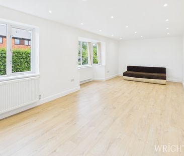 3 bedroom End Of Terrace - Cornerfield, Hatfield - Photo 1