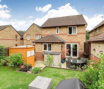 Neuville Way, Desborough, Kettering, Northants, NN14 - Photo 3