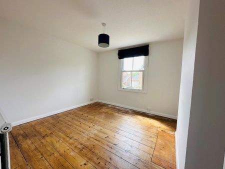 2 bedroom terraced house to rent - Photo 3