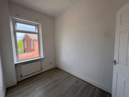 Plank Lane, Leigh, , UK - Photo 2