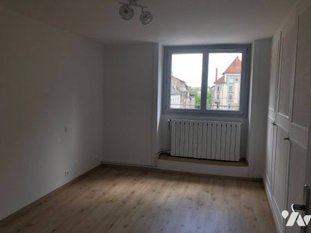 A LOUER T2 REFAIT A NEUF A DOLE (39100) - Photo 2