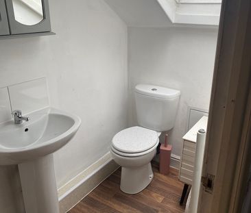 1 Bed Flat, Linden Grove, LS11 - Photo 5