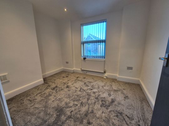 1 Bed Flat, St. Domingo Vale, L5 - Photo 1