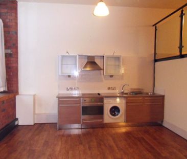 Sprinkwell, 1 Bradford Road, Dewsbury, West Yorkshire, WF13 - Photo 4