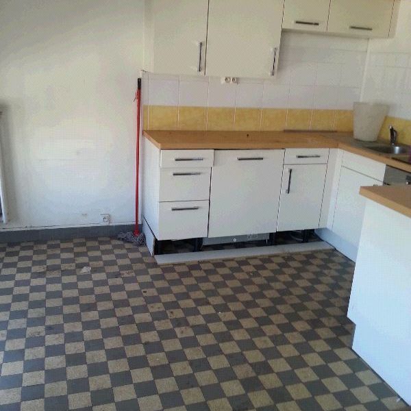 Appartement 3 pièces 62m2 MARSEILLE 2EME 958 euros - Photo 1