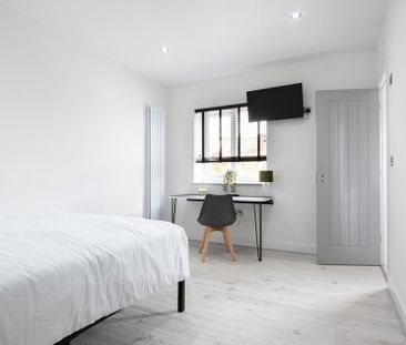 3 bedroom terraced house to rent - Photo 6