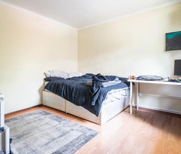 4 bedroom terraced house to rent - Photo 5