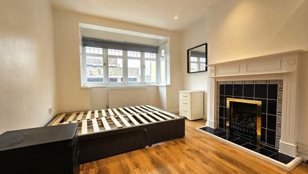 4 bedroom townhouse to rent - Photo 3