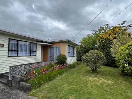 Wainuiomata 3 Bedrooms - Photo 2