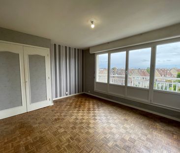 Location Appartement 1 pièce 27m² - Photo 2