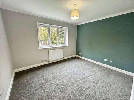 Lowfield Road, Caversham, Reading, Berkshire, RG4 - Photo 4