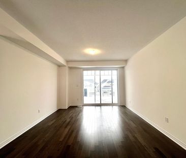 For Lease - 518 Hudson Crescent, Midland, Ontario - Photo 2