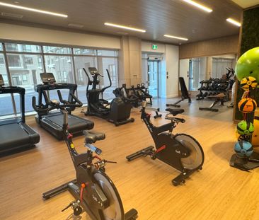 For Lease - 3250 Carding Mill Trail Unit# 521, Oakville, Ontario - Photo 1