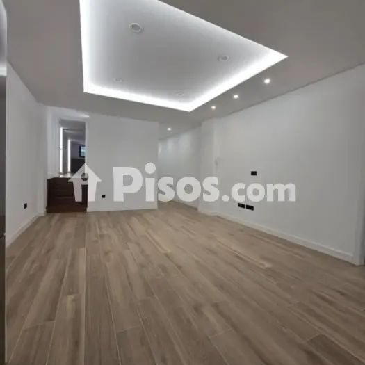 Piso en alquiler en Calle de María Cristina, 40 - Photo 1