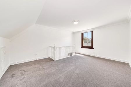 House with 1 bedroom & 1 bathroom - Photo 5