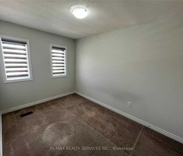 For Lease - 344 Bonnieglen Farm Boulevard, Caledon, Ontario - Photo 5