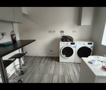 Room in a Shared House, Wyley Road, CV6 - Photo 5