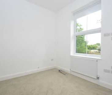 5 bedroom semi-detached house to rent - Photo 5