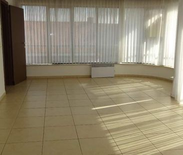 Appartement te huur in Ieper voor € 700 met 2 slaapkamers - Foto 4
