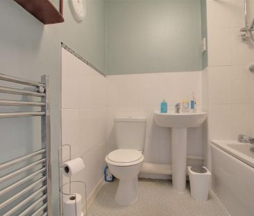2 bedroom terraced house to rent - Photo 5