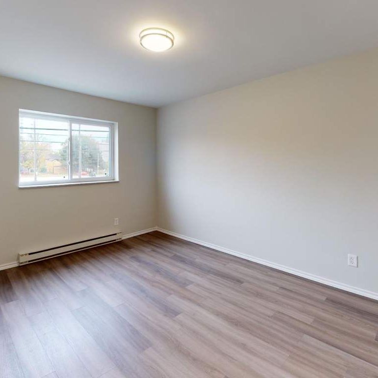 One Bedroom Apartment - Photo 1