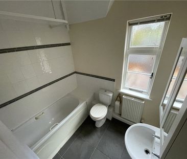 An attractive two bedroom period cottage with off street parking, s... - Photo 5