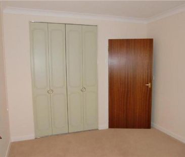 1 bedroom retirement property to rent - Photo 3
