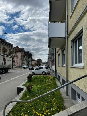 Schöne perfekt gelegene 2-Zimmerwohnung mit Balkon! - Photo 1