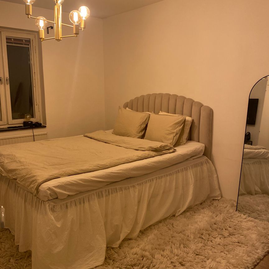 Holavedsvägen, Lidingö - Photo 1