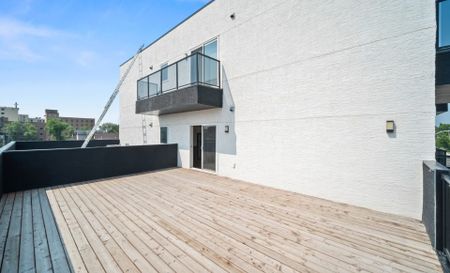 Manchester: Black Accents – Penthouse Suite – 710 Westminster, Winnipeg, MB - Photo 5