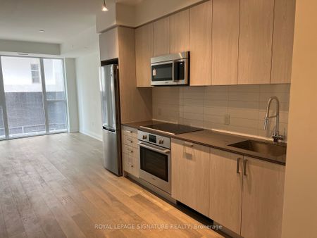 For Lease - 293 The Kingsway Avenue Unit# 213, Toronto, Ontario - Photo 3