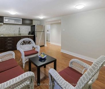 For Lease - 44 Richardson Drive, Aurora, Ontario - Photo 3