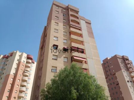 Alquiler de piso en Calle Concha Espina-campoamor - Photo 2