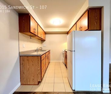 Large ALL INCLUSIVE 2 Bed 1 Bath Main Floor Unit Minutes from Unive... - Photo 6