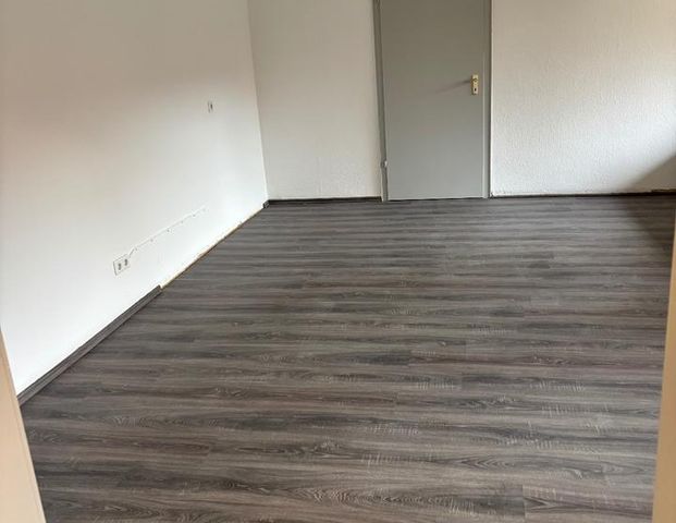 Souterrain Wohnung zur Miete - Photo 1