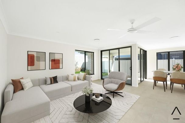 Brand-New Luxury Family Home – Premium Gledswood Hills Location - Photo 1