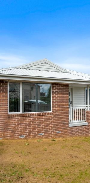 7 easton ave, west moonah tas 7009 - Photo 1
