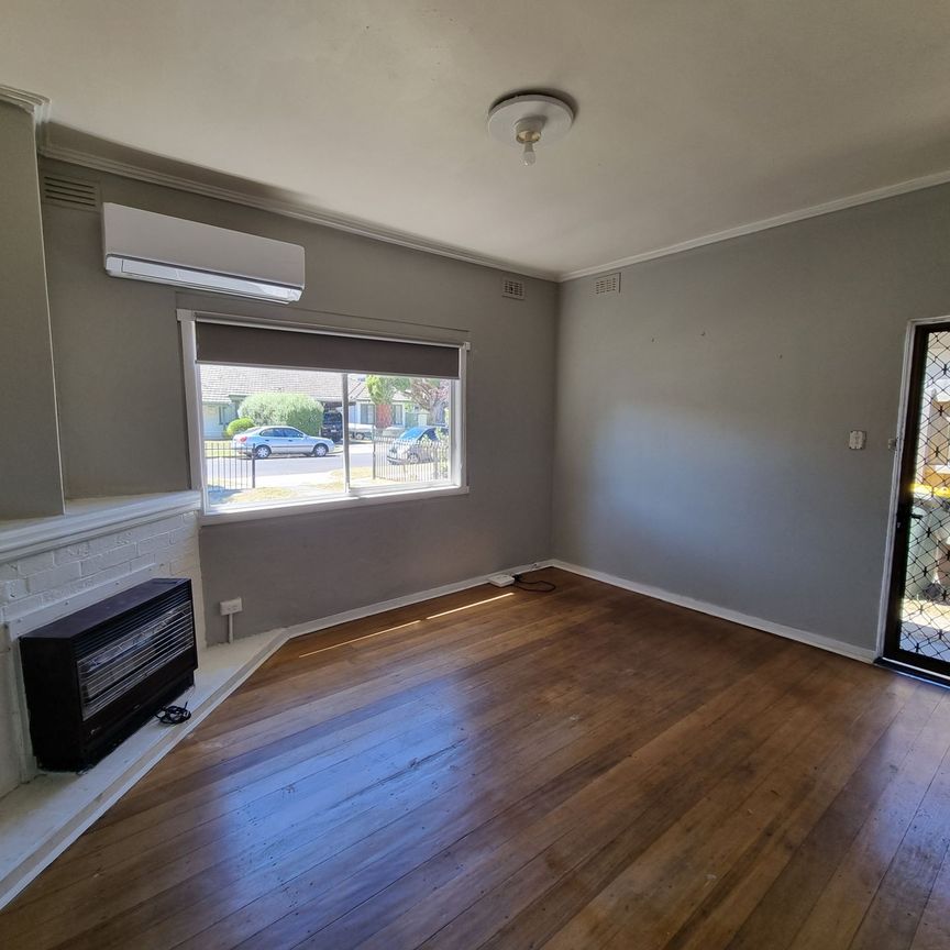 Best Location!! - Photo 1