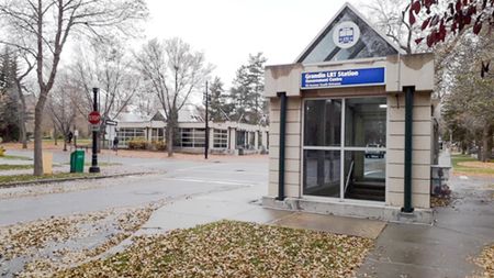 1 Bedroom Condo For Rent In Oliver! In Suite Laundry. Undgr. Parking. - Photo 2