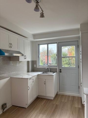 10267 Rue Tanguay, H3L 3G6, H3L 3G6, Montréal - Photo 5