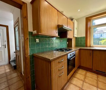 2 bedroom semi-detached house to rent - Photo 4