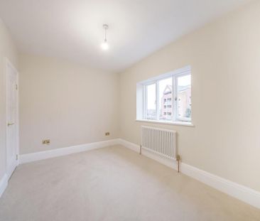 4 bedroom detached house to rent - Photo 6