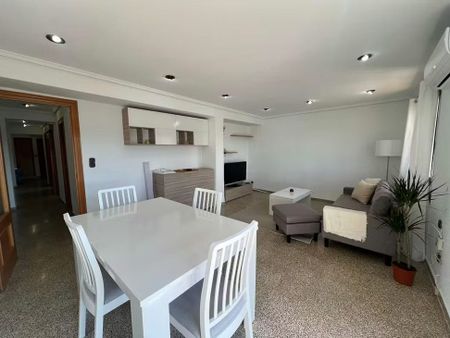 Avinguda de la Malva-Rosa, Valencia, Valencian Community 46011 - Photo 5